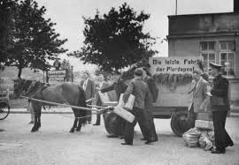 Die postkutsche | die postkutschen. Das Historische Foto Ella Zog Die Letzte Lippische Postkutsche Lokale Nachrichten Aus Extertal Lz De