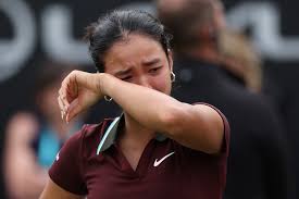 UMIIYAK KAMI KASAMA MO, ALEX! 😭🇵🇭 Filipina tennis ace Alexandra Eala  sheds tears during the presentation ceremony after her hard-fought loss to  Australia's Maya Joint in the women's singles final of the