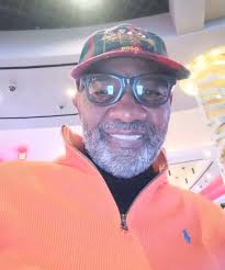 I send all Eddies adorable smile and wish a happy Thursday ❤️