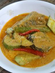 Resipi gulai lemak ikan masin dengan nanas yang sangat sedap sehingga menjilat jari! Gulai Ikan Nasi Berlauk Kelantan Azie Kitchen