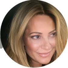 Laura Roberto's Instagram, Twitter & Facebook