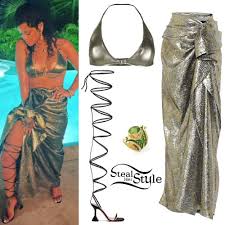 Rihanna and asap rocky are reportedly still going strong, but don't want people in their business. the pop star's ex drake is also apparently not vibing with her new boyfriend. Rihanna S Clothes Outfits Steal Her Style