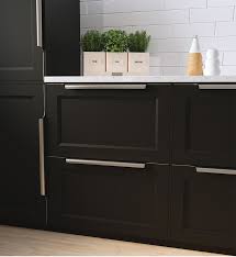 These robust bureaus or sophisticated chests of drawers were typically built from common woods , such as oak or walnut. Profile Handle D1 Spitze By Everyday