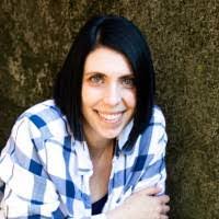 Sandra Egan's Instagram, Twitter & Facebook