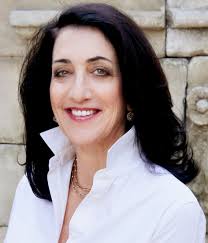 Pam Baer's Instagram, Twitter & Facebook