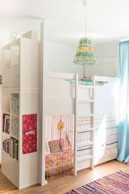 Ein Selbst Gebautes Hochbett Im Kinderzimmer Leelah Loves Hochbett Bauen Kinder Zimmer Hochbetten Kinderzimmer
