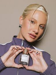 The incredible @golloria @keneurich for @dossierperfumes “IT FACTOR”  campaign !!!!! This day was soooo fun thank you to everyone involved for  the fun energy and love ❤️‍🔥 Director + Photographer: Angella Choe @