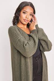 Réservez gratuitement sur notre site et essayez en boutique. Gilet Long Gris Brentiny Paris