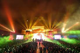 2,284 likes · 2 talking about this · 870 were here. Revelion 2011 In PiaÅ£a ConstituÅ£iei Arcub