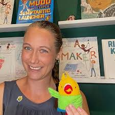 Magnolia Mudd and the Super Jumptastic Launcher Deluxe: Howes, Katey,  Fabbretti, Valerio: 9781454921745: Amazon.com: Books