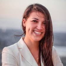 Stephanie Wisner's Instagram, Twitter & Facebook