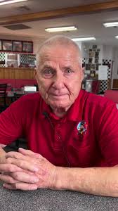 Heartwarming Story of 88-Year-Old Restaurant Owner