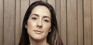 Sylvia Panico assume comando da David no lugar de Karina Ribeiro