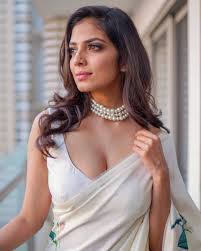 Hi hello vanakkam and welcome to cinemanews south,in this video we are going to see about soorarai. Kollywood Actress On Twitter Master Heroine Malavikamohanan Kollyactress Malavikam Https T Co 50q9by0884 Malavikam Fans Makkalthalaivan Sooraraipottru Sareelove Malavika Malavikaarmy Whitedresstwitter Https T Co 8kfvpo0ei7