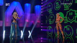 O mtv millennial awards 2019 (mtv miaw 2019) foi a 2ª edição da versão brasileira do mtv millennial awards. Mtv Miaw 2020 Premia Manu Gavassi Anitta E Pabllo Vittar Veja Lista De Vencedores Pop Arte G1