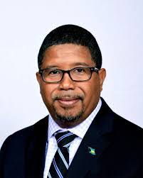 Pedro Cooper's Instagram, Twitter & Facebook