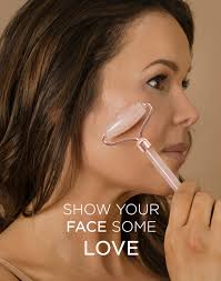 Pink Excellent Rose quartz Roller, For Face Massager at ₹ 220/piece in  Khambhat