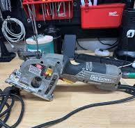 Is there a battery-powered saw with adjustable blade depth ...
