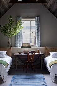 Desain interior rumah dengan tema minimalis saat ini sangat berkembang. 20 Inspirasi Desain Kamar Tidur Gaya Bohemian Cerah Berwarna