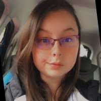 Nina Vernon's Instagram, Twitter & Facebook