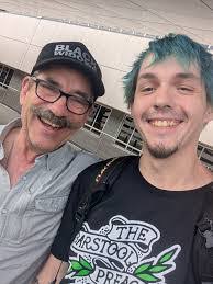 Daniel Jinks's Instagram, Twitter & Facebook