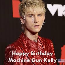 bailey janowski (@bailschalk)