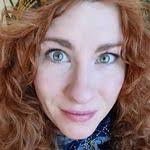 Laura Schuchardt's Instagram, Twitter & Facebook