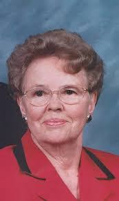 Estelle Steele's Instagram, Twitter & Facebook