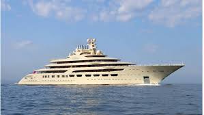 In Deutschland Lief Die Brandneue Dilbar Vom Stapel Die Zum Ersten Mal In Diesem Ranking Erscheint Privateyacht Yacht Boat Super Yachts Boat