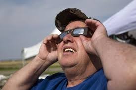Let there be dark: Gillette was totally into rare solar eclipse