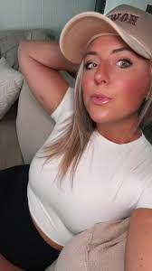 Leigh Norris's Instagram, Twitter & Facebook