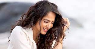 For a while now, news of anushka shetty and naveen polishetty starring in a film together has been making the rounds. Anushka Shetty Officially Confirms About The Weight Loss Magic Pill That Helped Her Loosing The Weight