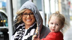 Chelsea and cole are now expecting their first child together. Chelsea Houska Wants Her 4th Baby With Cole Deboer She Confirms Hollywood Life