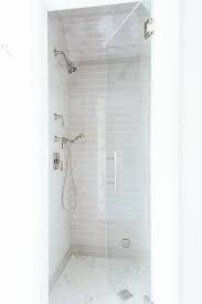 The lack of square footage, limited natural light, and number of fixtures to squeeze in make a small bathroom one of the more challenging spaces to decorate. How To Make A Small Bathroom Look Bigger Expert Tips