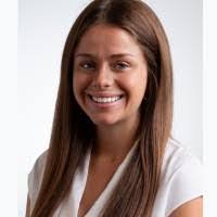 Renee Swain's Instagram, Twitter & Facebook