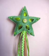 Tinkerbell Kostum Fur Damen Und Kinder Selber Machen Tipps Ideen Zauberstabe Basteln Tinkerbell Kostum Selber Machen Und Feen Zauberstabe