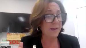 We had such a great time sitting down with our fellow real estate partner  and Gulf Coast expert, Denise Vickers, to chat about how our referral  partnership works and why it benefits our clients