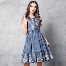 Floral Embroidery Round Neck Knee Length Chinese Style Jean Dress In 2020 Embroidered Midi Dress Dresses Vintage Skirt