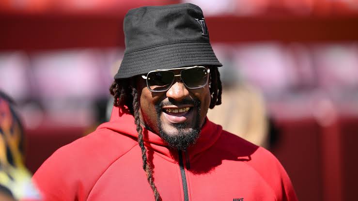 Marshawn Lynch Reveals Advice from Deion Sanders to Set Up Post-NFL Playing  Career