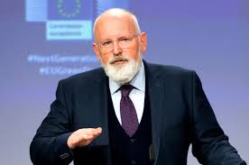 Brussels chief frans timmermans has used a visit to bucharest to hit out at romania over its stance on corruption and judicial reforms. Frans Timmermans Vicepresedinte Executiv Al Comisiei Europene Nu ExistÄ Viitor In CÄrbune