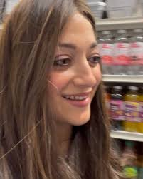 Some “HARTZIG” content for all you beautiful souls 🤍, I was shopping for  shabbos at my local grocery store . I heard a man singing “Hashem melech”  🎶 in the next aisle . I walked over and said hello . ...