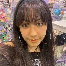 Brenda Roque's Instagram, Twitter & Facebook