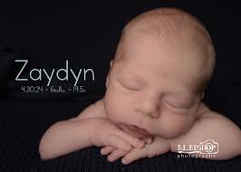 Hello World...my name is Zaydyn! I am obsessed with this teeny, tiny little  handsome man! He was SUCH a good model for his session! (His parents were  pretty good, too ;) )