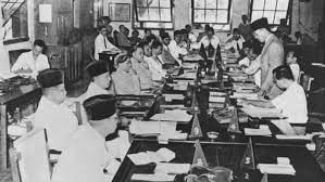 Pancasila adalah dasar negara indonesia yang dapat diartikan sebagai lima dasar terbentuknya pembentukan bpupki (29 april 1945) dan usulan dasar negara. Mengapa 1 Juni Jadi Hari Lahir Pancasila