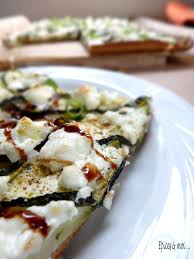 Tarte Fine Aux Courgettes A La Feta Au Miel Thym Epices Moi Recettes De Cuisine Cuisine Recette