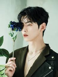 이동민 / lee dong min. Cha Eunwoo Tampan Tapi Tak Populer Ini Komentar Teman Sekolahnya