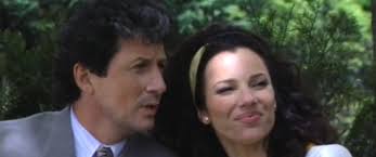 Entre miss fine et monsieur sheffield, c'était (presque) une évidence, et ce depuis le début d'une nounou d'enfer… et si la surprise justement était qu'ils ne finissent pas ensemble ? Une Nounou D Enfer La Fin Aurait Du Etre Completement Differente