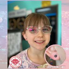 Black Opal Cab anodized golden for this re-pierced nostril. Thanks for  coming by @maddybounce @kreativeinktattoos @metalmafiabodyjewelry  #PiercingsByEthanLohr #MetalMafiaLove #Titanium #Black #Opal #Golden  #anodized #Titanium #Jewelry #Piercings ...