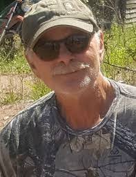 Earl Bevins's Instagram, Twitter & Facebook