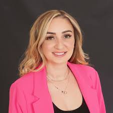 We are pleased to announce that Kara Fairhurst will be featured in the Top  100 Innovators & Entrepreneurs magazine. Kara Fairhurst has always held  that genuine care begins with understanding, and true